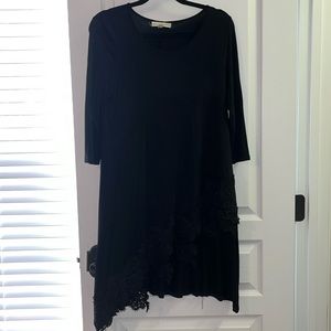 Assymetrical 3/4 sleeve long shirt